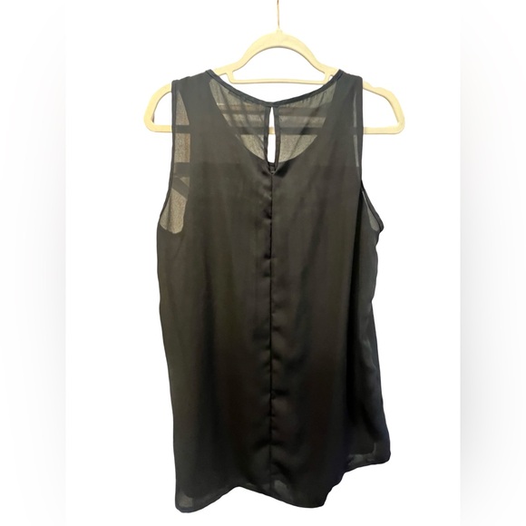 Sleeveless Tanktop Blouse - Coco&Main - Large - Picture 2 of 3